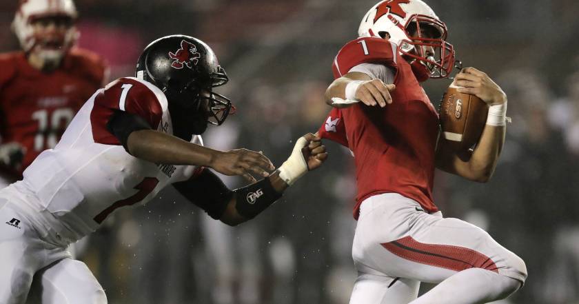 636465399158615394-USAT-WIAAstateFootballD1-111717-dtd-1042