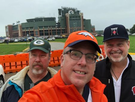 70991632_10219972202006072_5242340655186837504_o